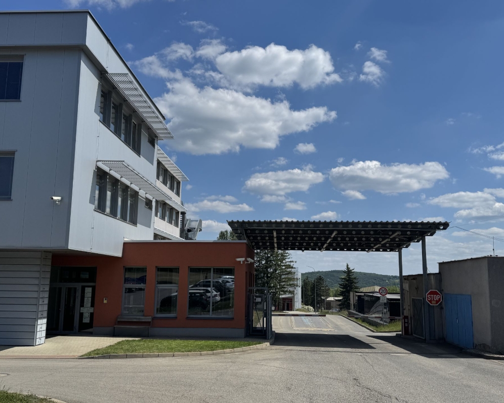 Pronájem skladu 158 m², ul. Pražská, Mníšek pod Brdy