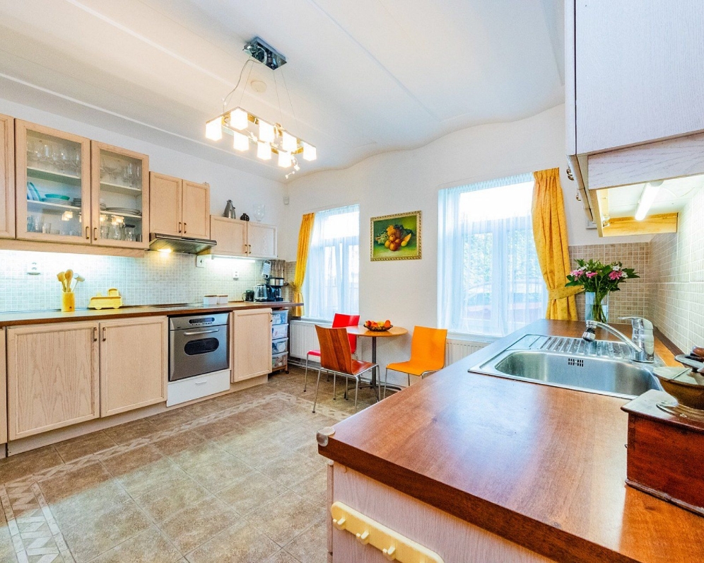 Prodej RD 5+1, 202 m2, pozemek 1253 m2, Jenišovice,